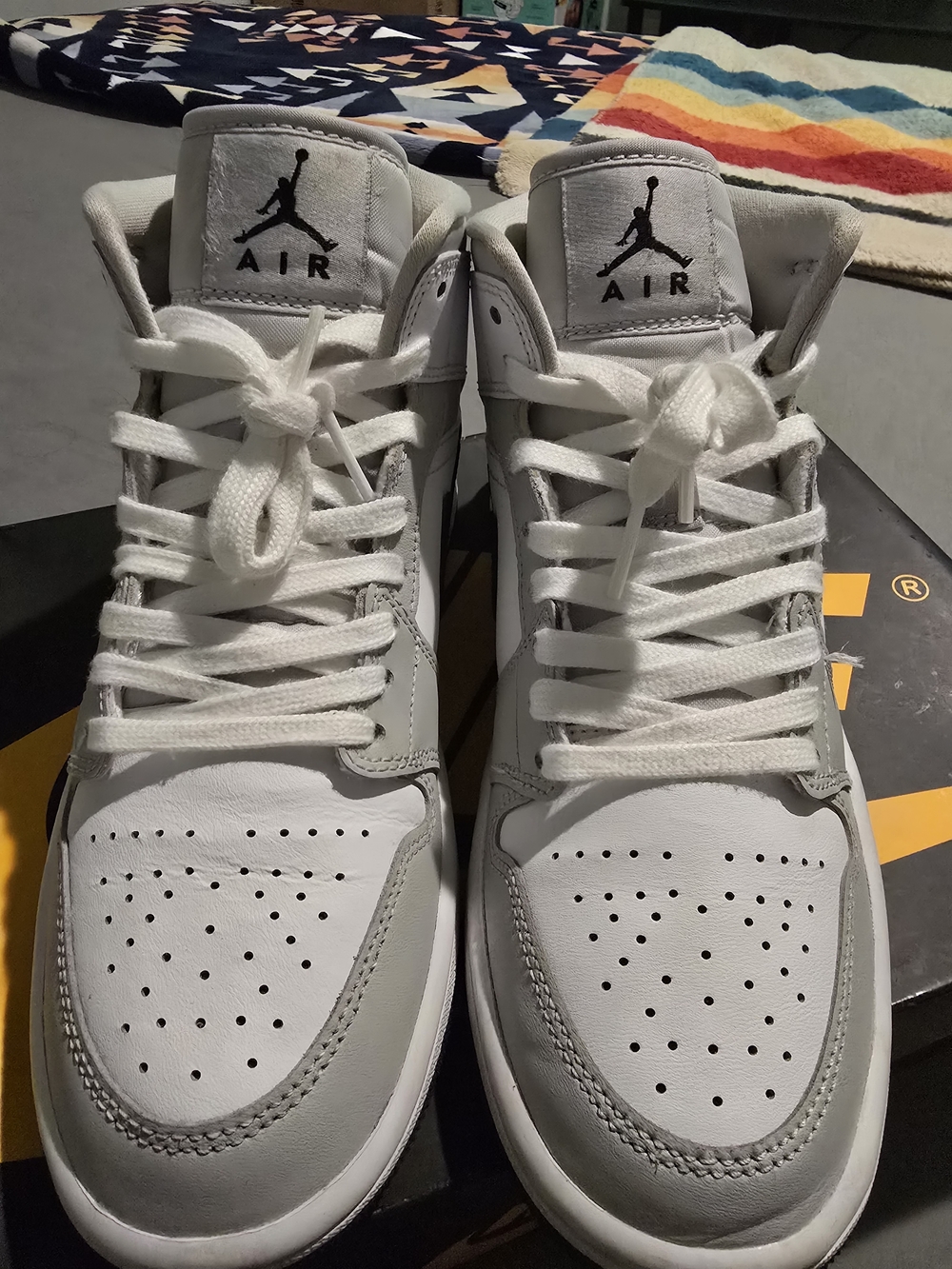 Nike Air Jordan 1 Mid White Shadow Fog Grey Black BQ6472 015 Size 6 Like new